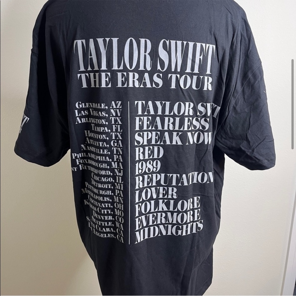 Taylor Swift ✨new✨ Limited Edition The Eras Tour US Dates Black Tee T-Shirt